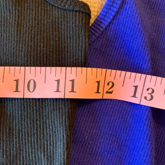 🛍🛍 BOGO!!! 🛍🛍 2 Tanks: Probably Ladies’ XS/S, Juniors’ M? - Picture 6 of 9